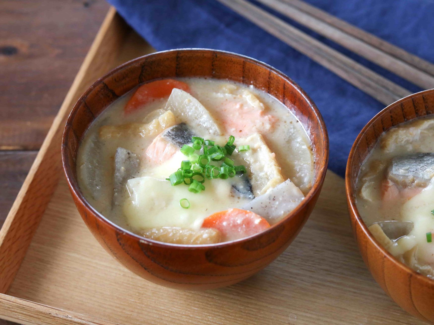 チーズでコクあり あったか粕汁