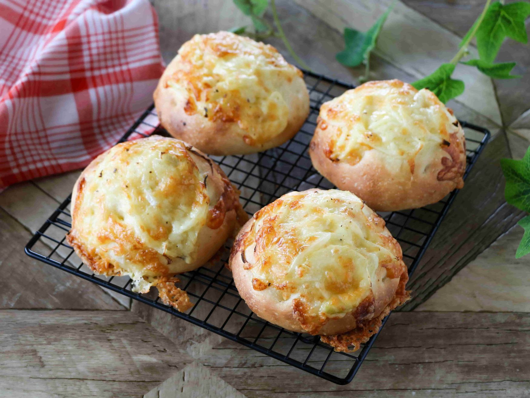 玉ねぎとチーズのフォカッチャ